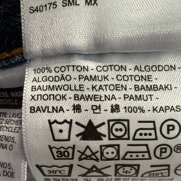 Levi's Men’s 550 Relaxed Fit Straight Leg Jeans Size 46 X 30 - Picture 7 of 7